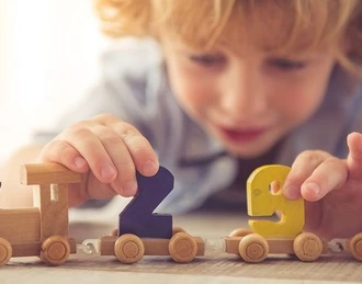 В чем польза деревянных игрушек для детей?