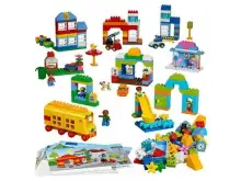 Набор LEGO DUPLO «Наш городок» 450211