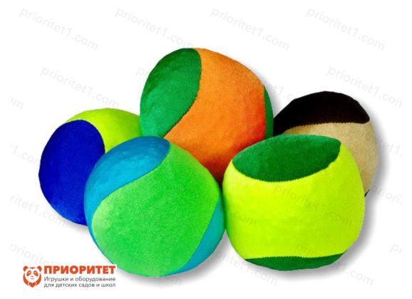 Мяч с полимерными гранулами