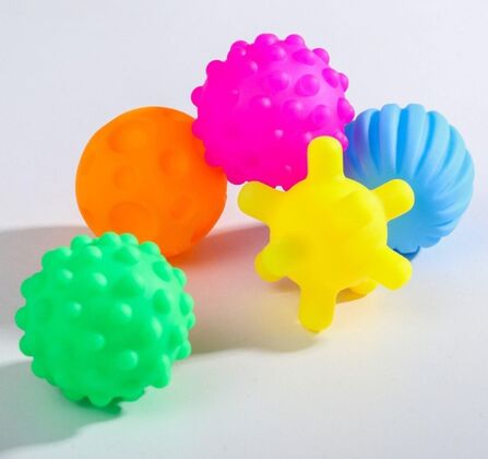 Подарочный набор сенсорных развивающих мячиков «Космос», 5 шт., разноцветные мячики (набор)