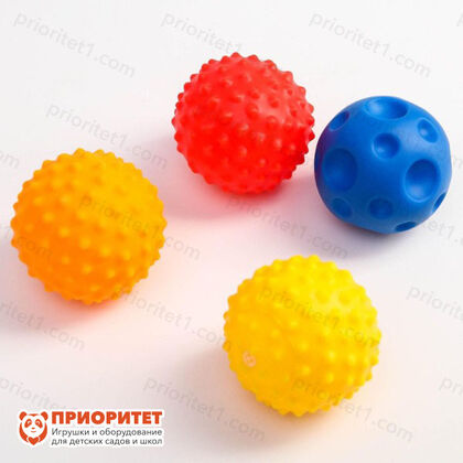 Подарочный набор сенсорных массажных развивающих мячиков «Чемоданчик», 4 шт., разноцветные мячики (набор)