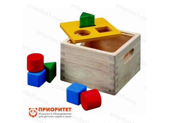 Коробочка Монтессори с тремя геометрическими фигурами_1