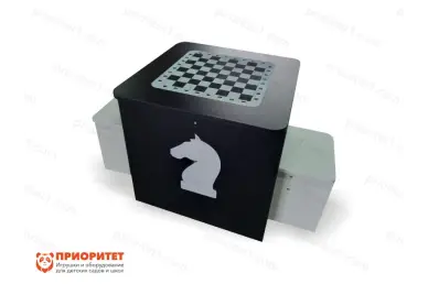 Шахматный стол «Ход конем» (с двумя табуретами)