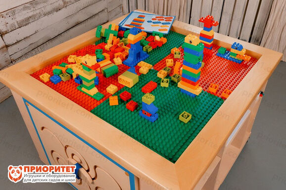 Многофункциональный стол с Лего