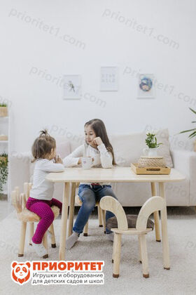Зверостул и стол из дерева для детей