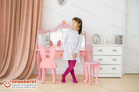 Розовый комод трюмо для девочек с табуретом и зеркалом для детского сада