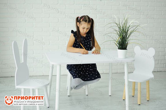 Детский стол белого цвета прямоугольный вид спереди