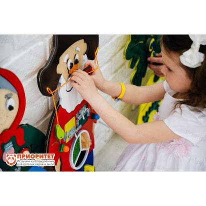 Бизиборд «Мудрый дедушка» с лабиринтами