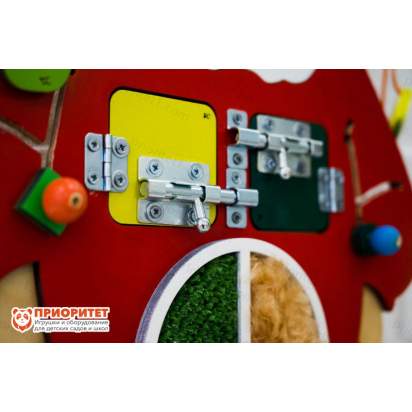 Бизиборд «Мудрый дедушка» с дверцами