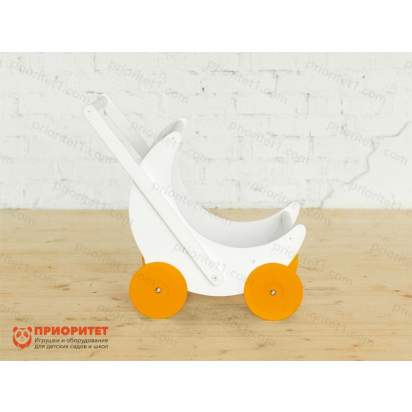 kolyaska-katalka-moe-chudo-belaya-s-oranzhevymi-kolesami