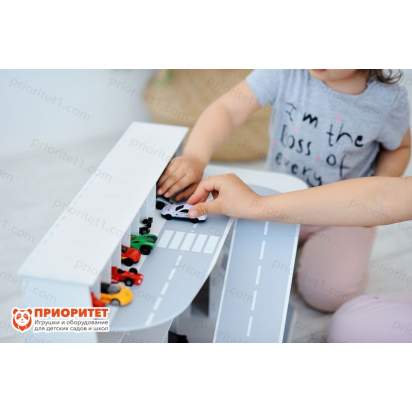 Стеллаж для хранения игрушечных машинок вид сверху