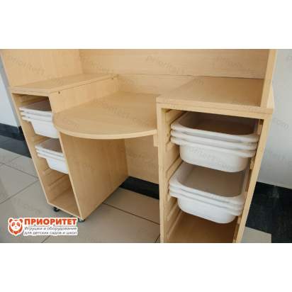 Кабина разделительная для воспитанников с выдвижными ящиками