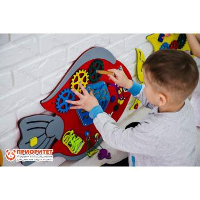 Бизиборд «Красная рыбка» вращающиеся шестеренки