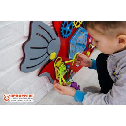 Бизиборд «Красная рыбка» с хвостиком