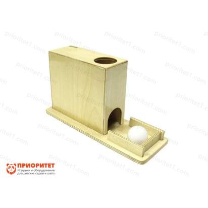 Коробочка Монтессори с возвращающимся шариком