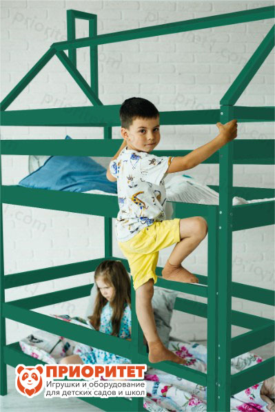 Кровать детская двухъярусная «Домик хвоя» зелёная