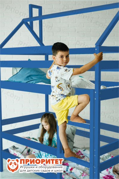 Кровать детская двухъярусная «Домик хвоя» голубая