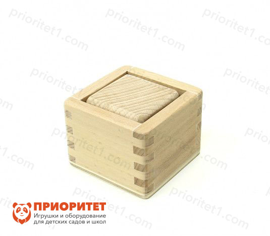 Кубик в коробочке Монтессори