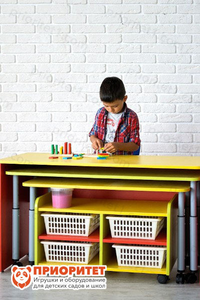 Многофункциональный детский стол с набором корзин «Поместим все» желтый