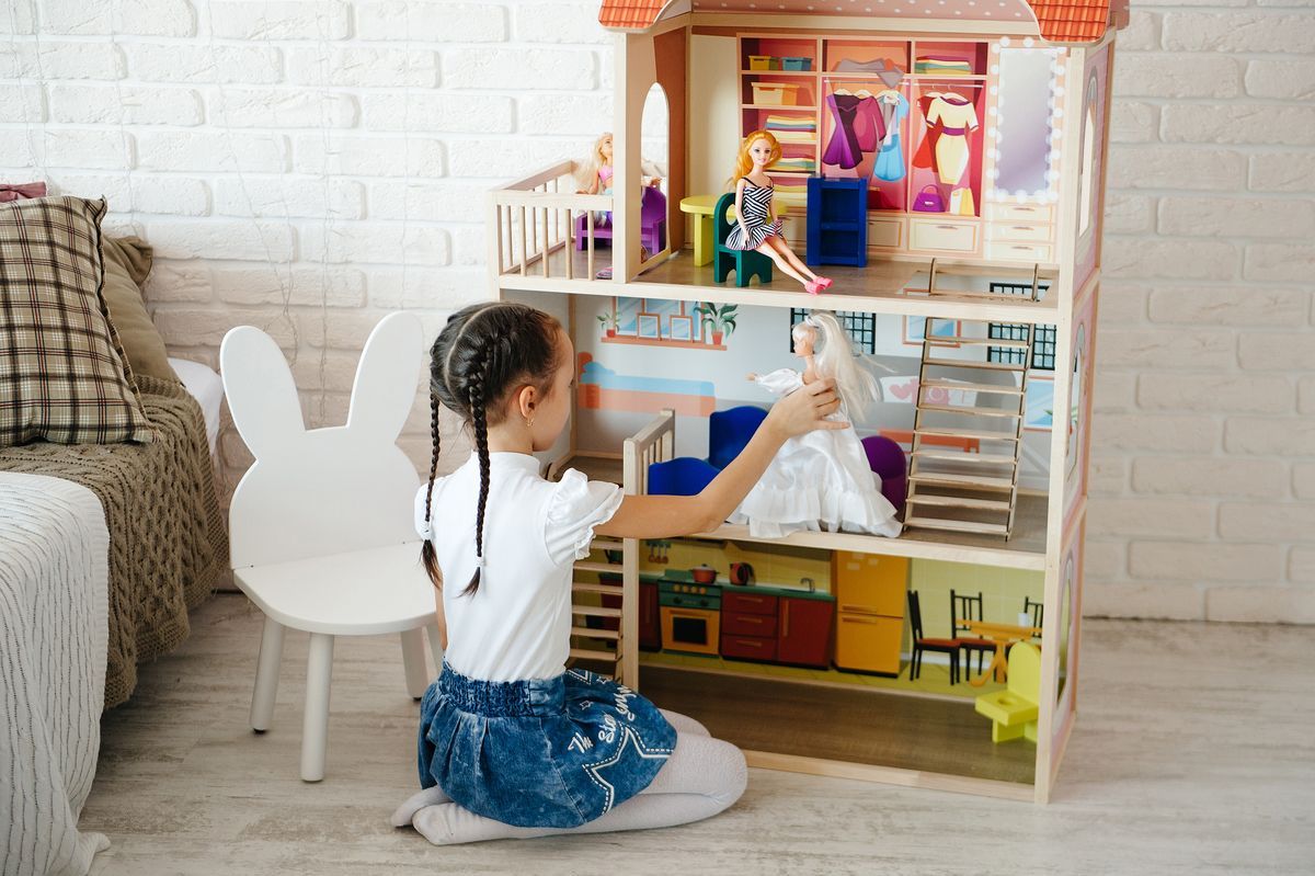деревянный кукольный домик для детей
