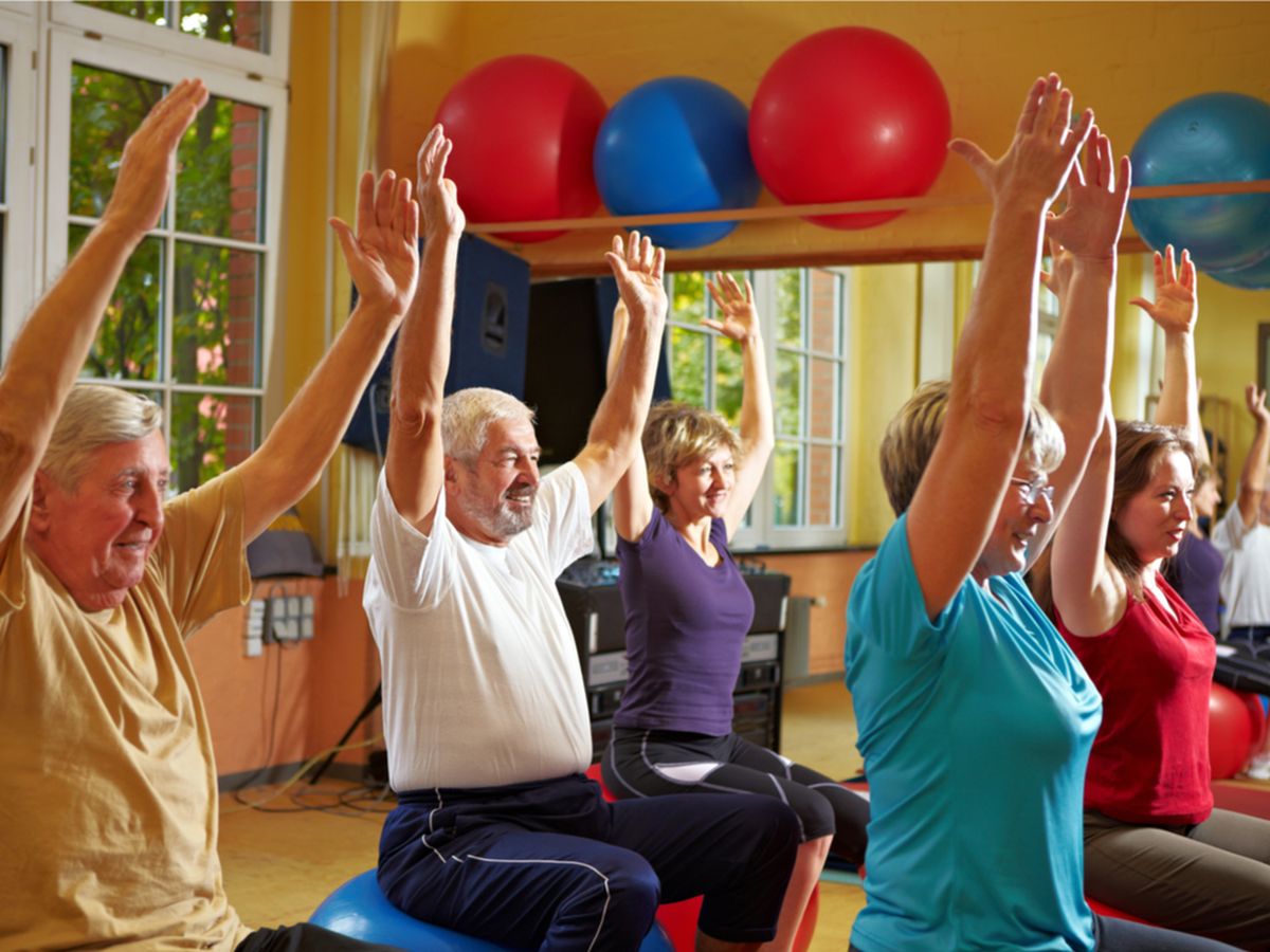 упражнения для реабилитации пожилых и инвалидов